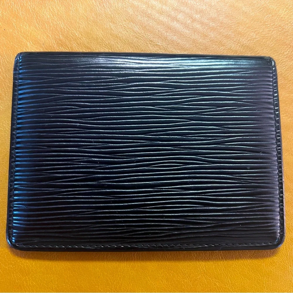 Authentic Louis Vuitton‎ Epi Cardholder